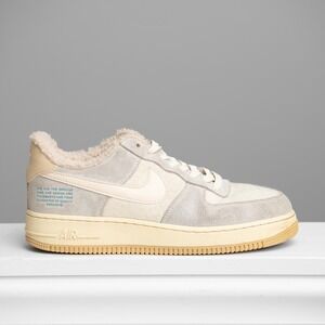 Nike Air Force 1 Sherpa Photon Dust Sz 9 Fleece Lined Suede GorpCore Athleisure